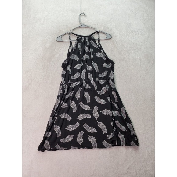 H&M Tank Dress Womens Medium Black Palm Leaf Viscose Sleeveless V Neck Pleated - Picture 2 of 7